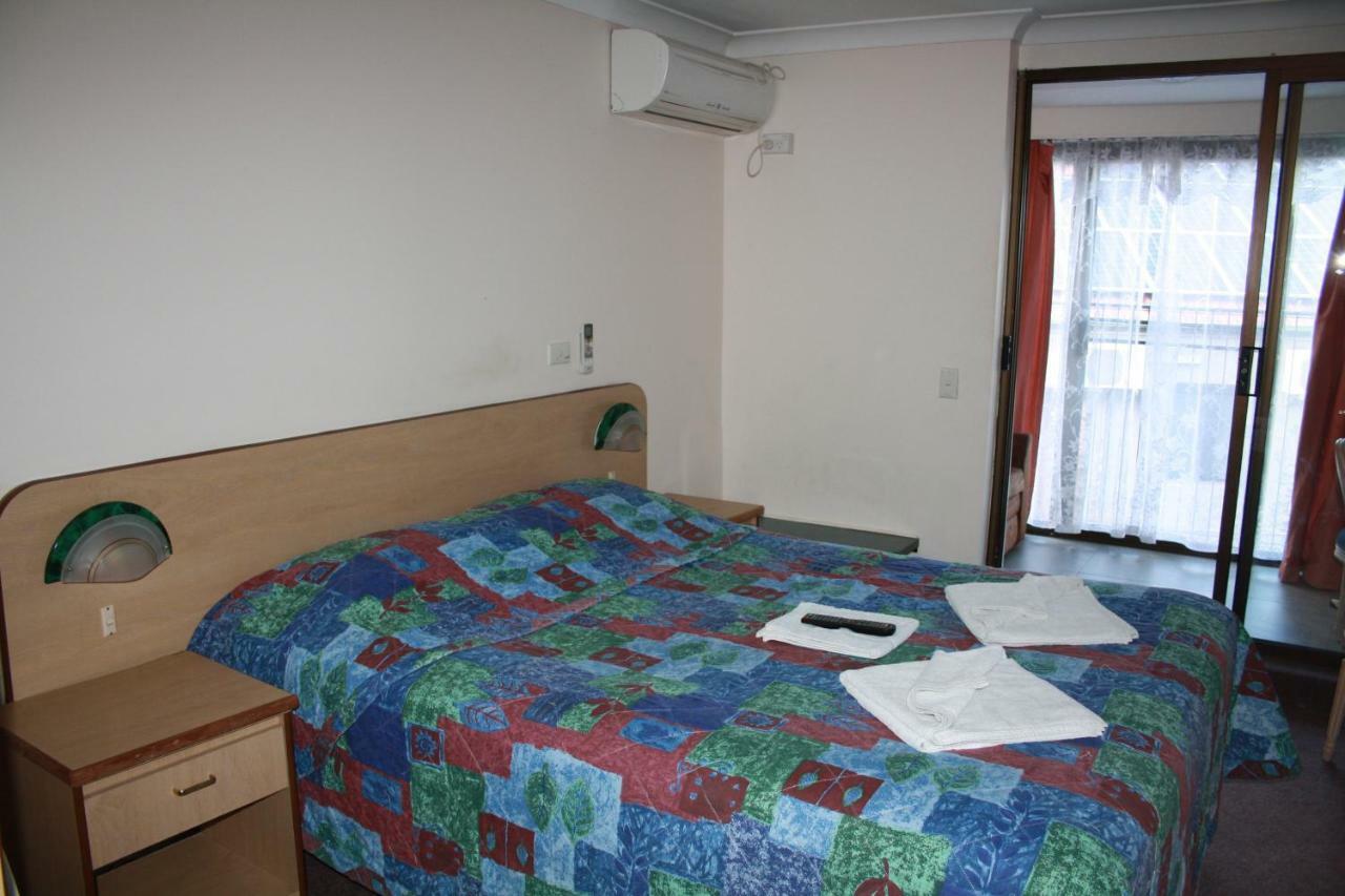 Linwood Lodge Motel Sidney Dış mekan fotoğraf